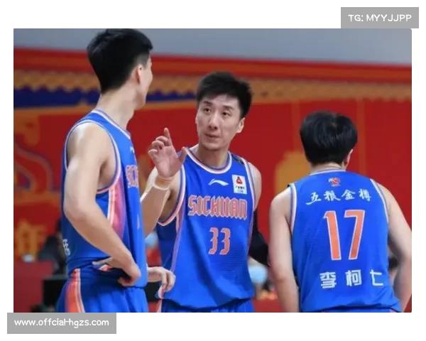 退役球员转型教练，青训体系注入新血