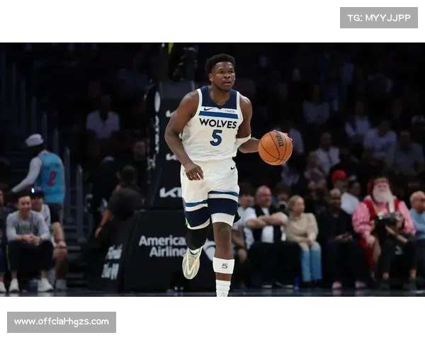 爱德华兹达成万分里程碑，赛后拥抱米切尔